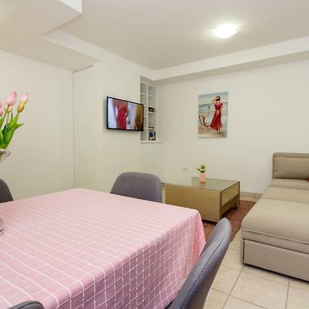 Apartments Leon Podstrana Zewnętrze zdjęcie