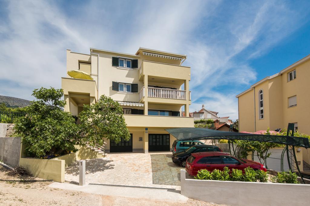 Apartments Leon Podstrana Zewnętrze zdjęcie