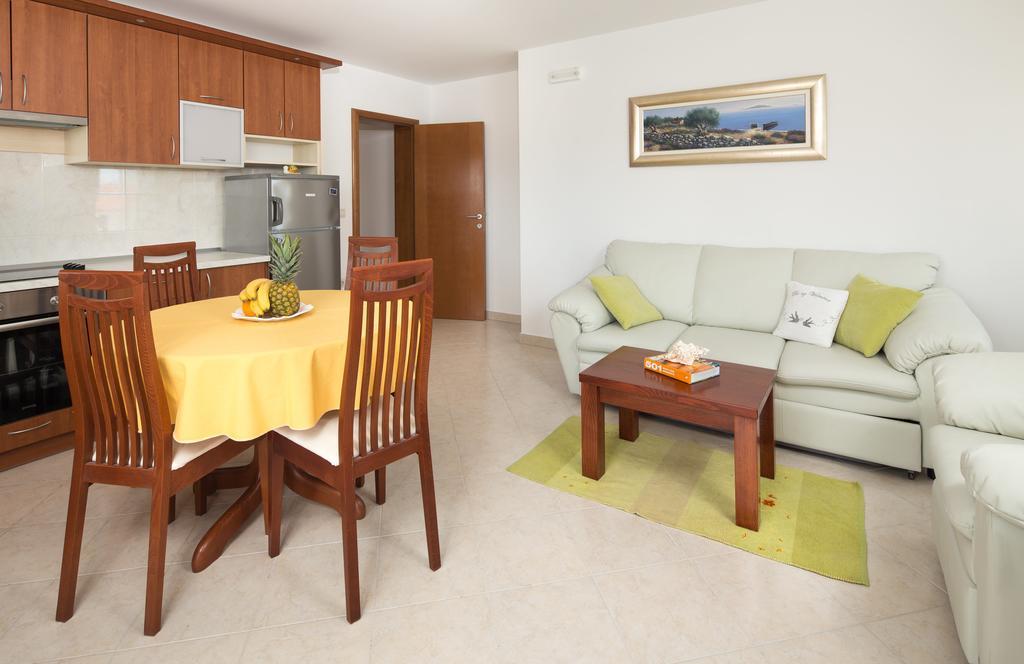 Apartments Leon Podstrana Pokój zdjęcie