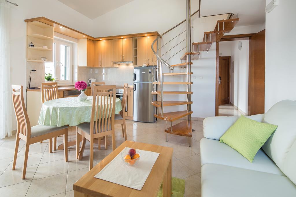 Apartments Leon Podstrana Pokój zdjęcie