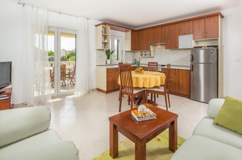 Apartments Leon Podstrana Pokój zdjęcie