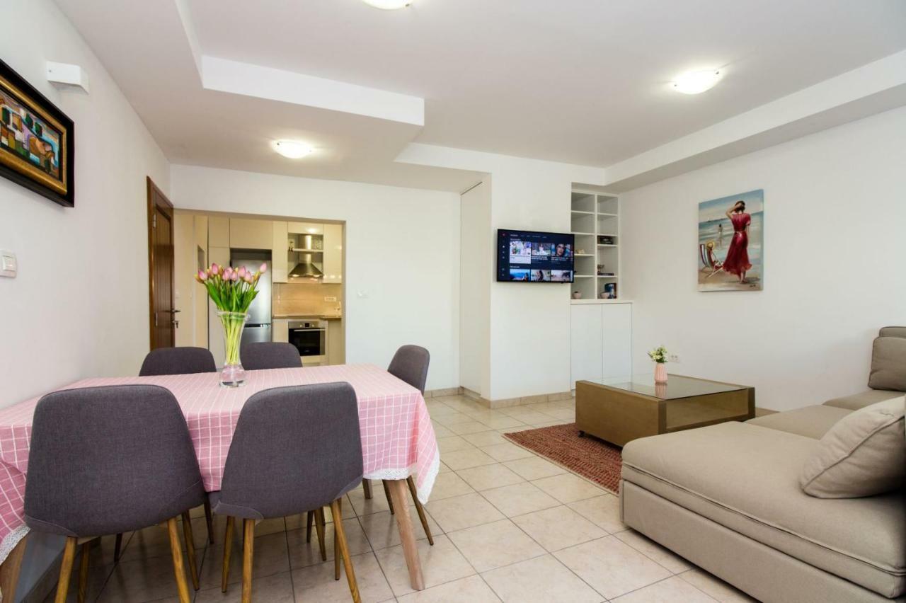 Apartments Leon Podstrana Zewnętrze zdjęcie