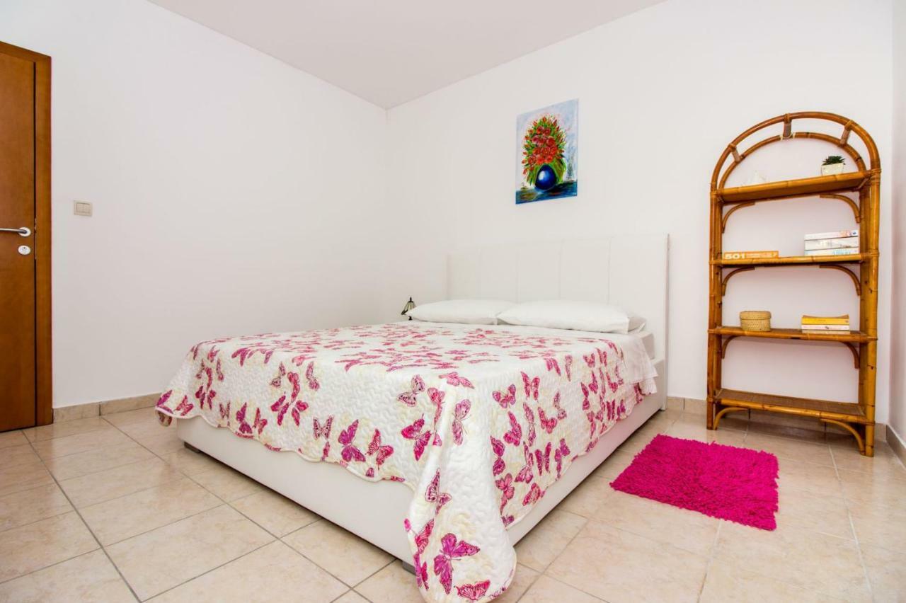 Apartments Leon Podstrana Zewnętrze zdjęcie